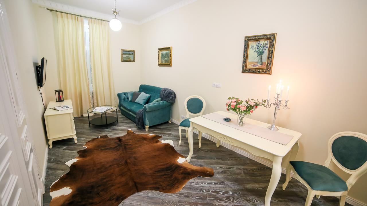 Ferienwohnung Franco Luxury Lemberg Exterior foto