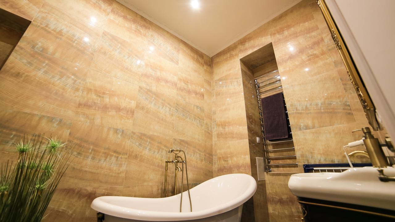 Ferienwohnung Franco Luxury Lemberg Exterior foto