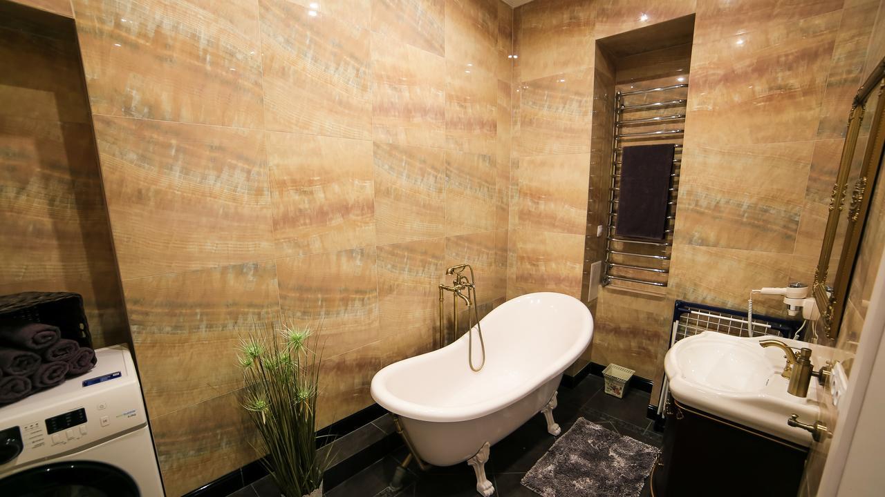 Ferienwohnung Franco Luxury Lemberg Exterior foto
